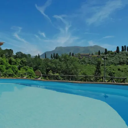 Paradise Pool Luciano